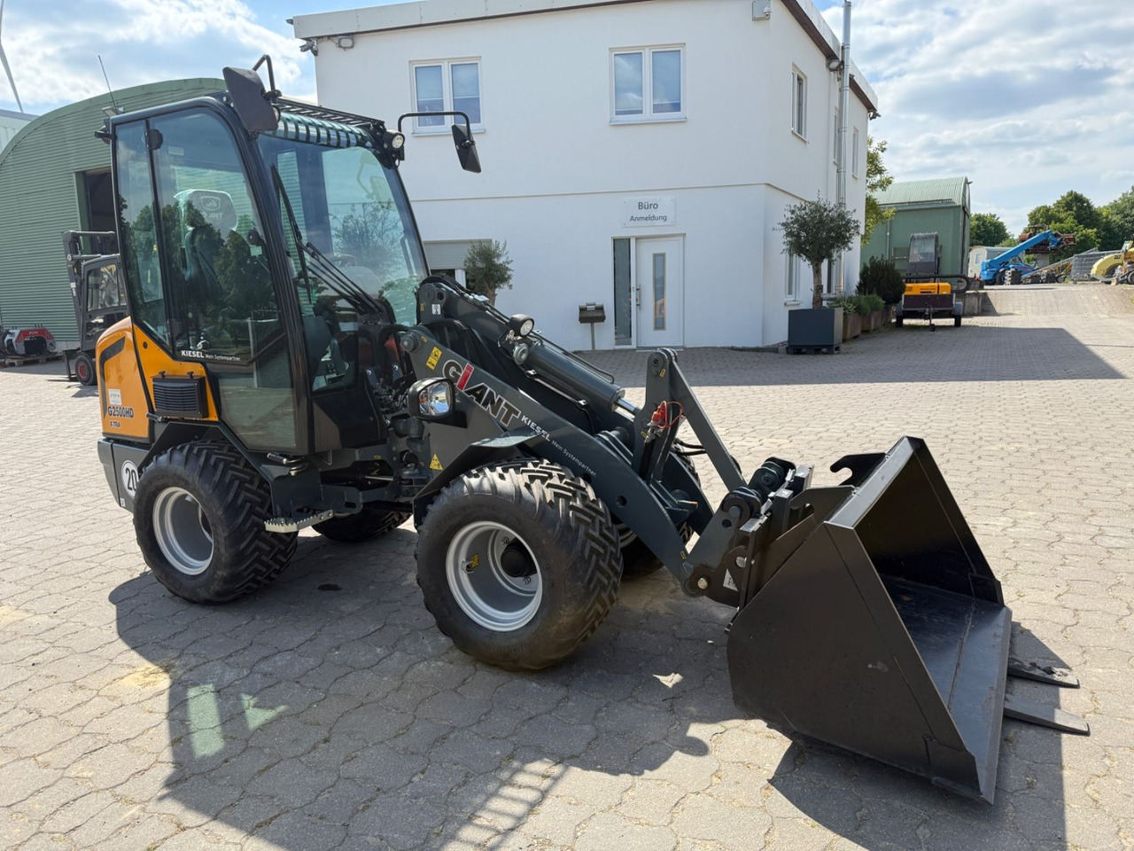 Giant G2500 HD X-TRA, Bj 20, SW, Schaufel, Gabel - Încărcător frontal pe pneuri: Foto 3 Giant G2500 HD X-TRA, Bj 20, SW, Schaufel, Gabel - Încărcător frontal pe pneuri: Foto 3