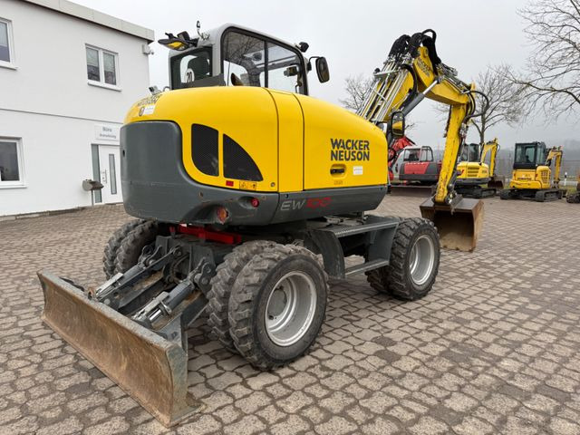 Wacker EW 100, Bj 20, 2050 BH, VA, HS08, TL Wacker EW 100, Bj 20, 2050 BH, VA, HS08, TL - Excavator pe roţi: Foto 4 Wacker EW 100, Bj 20, 2050 BH, VA, HS08, TL Wacker EW 100, Bj 20, 2050 BH, VA, HS08, TL - Excavator pe roţi: Foto 4