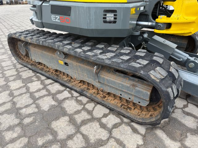 Wacker EZ 50, Bj 24, 300 BH, Gummiketten, HS03, TL Wacker EZ 50, Bj 24, 300 BH, Gummiketten, HS03, TL - Mini excavator: Foto 4 Wacker EZ 50, Bj 24, 300 BH, Gummiketten, HS03, TL Wacker EZ 50, Bj 24, 300 BH, Gummiketten, HS03, TL - Mini excavator: Foto 4