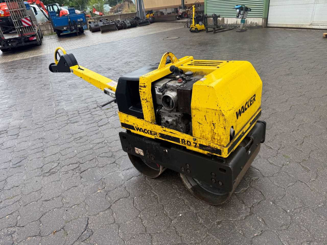 Wacker RD 7 H-S, Tandemwalze, Vibration, Wasser - Mini cilindru compactor: Foto 1 Wacker RD 7 H-S, Tandemwalze, Vibration, Wasser - Mini cilindru compactor: Foto 1
