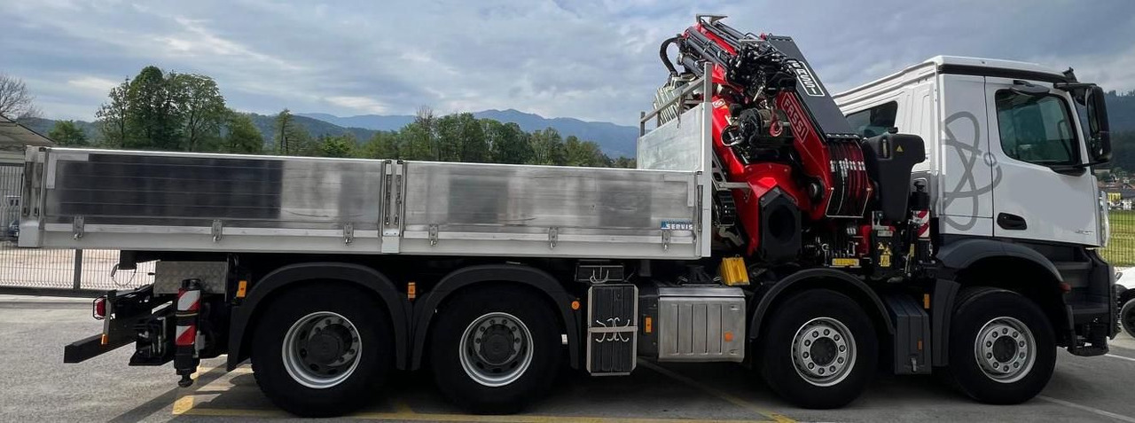 MERCEDES-BENZ Hiab Palfinger Fassi F990-8 JIB-6 - Camion cu macara: Foto 5 MERCEDES-BENZ Hiab Palfinger Fassi F990-8 JIB-6 - Camion cu macara: Foto 5