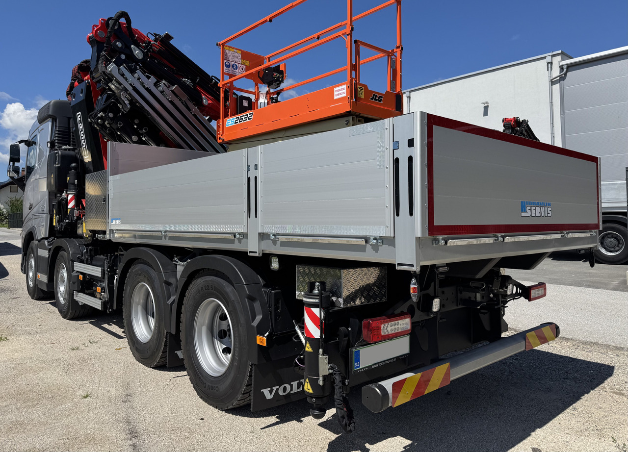 VOLVO Hiab Palfinger Fassi F1450-8 JIB-6 - Camion cu macara: Foto 5 VOLVO Hiab Palfinger Fassi F1450-8 JIB-6 - Camion cu macara: Foto 5