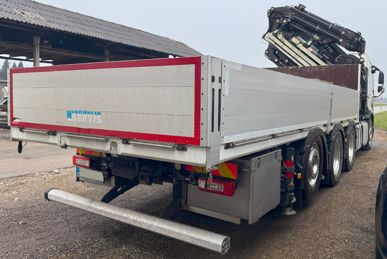 VOLVO Hiab Palfinger Fassi F710-6 JIB-4 - Camion cu macara: Foto 2 VOLVO Hiab Palfinger Fassi F710-6 JIB-4 - Camion cu macara: Foto 2