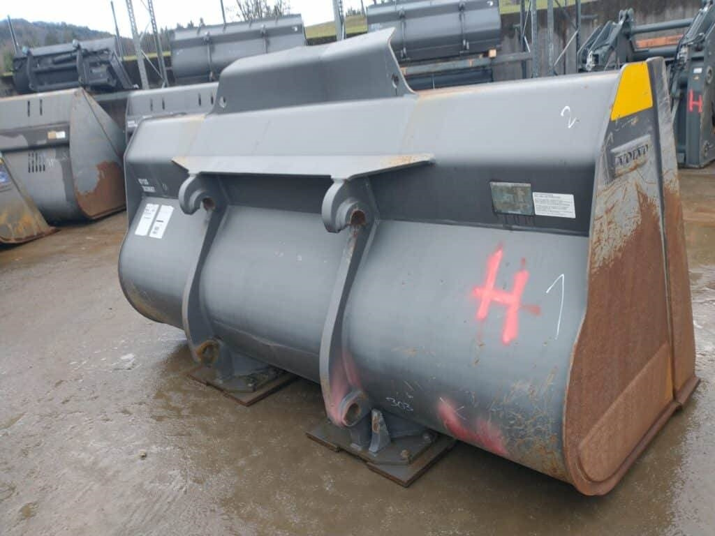 Volvo GP Schaufel 3,8/4,2m³ - Cupă incărcător pentru Utilaje constructii: Foto 2 Volvo GP Schaufel 3,8/4,2m³ - Cupă incărcător pentru Utilaje constructii: Foto 2