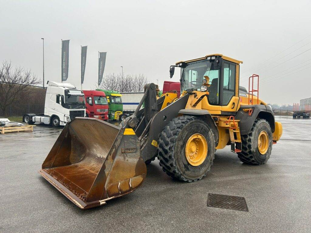 Volvo L110H - Încărcător frontal pe pneuri: Foto 4 Volvo L110H - Încărcător frontal pe pneuri: Foto 4