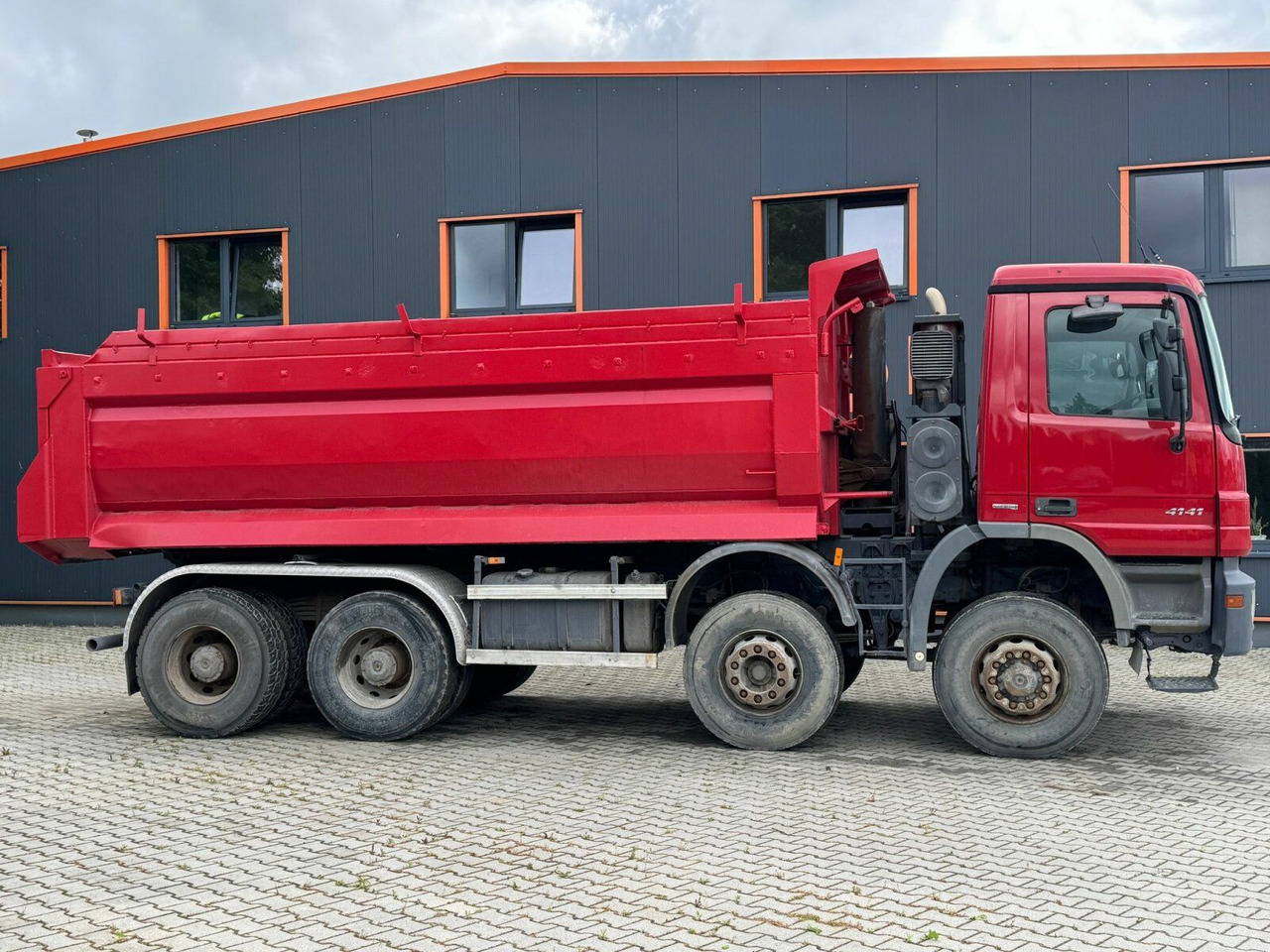 Mercedes-Benz ACTROS 4141 EURO4 8x8 Muldenkipper - Alte utilaje: Foto 4 Mercedes-Benz ACTROS 4141 EURO4 8x8 Muldenkipper - Alte utilaje: Foto 4