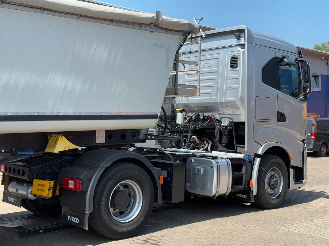 Iveco S-WAY 4x4H Zugmaschine Euro 6 *Kippauflieger - Cap tractor: Foto 5 Iveco S-WAY 4x4H Zugmaschine Euro 6 *Kippauflieger - Cap tractor: Foto 5