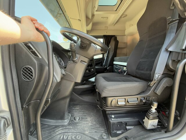 Iveco S-WAY 4x4H Zugmaschine Euro 6 *Kippauflieger - Cap tractor: Foto 4 Iveco S-WAY 4x4H Zugmaschine Euro 6 *Kippauflieger - Cap tractor: Foto 4