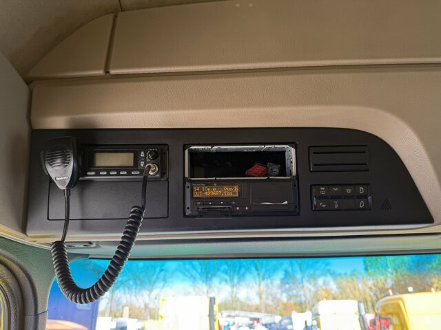 Mercedes-Benz ACTROS 1846 4x4 HAD Eur 6 Kipphydraulik Retarder - Cap tractor: Foto 4 Mercedes-Benz ACTROS 1846 4x4 HAD Eur 6 Kipphydraulik Retarder - Cap tractor: Foto 4