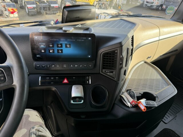 Mercedes-Benz ACTROS 1846 4x4 HAD Euro 6 Kipphydraulik - Cap tractor: Foto 3 Mercedes-Benz ACTROS 1846 4x4 HAD Euro 6 Kipphydraulik - Cap tractor: Foto 3