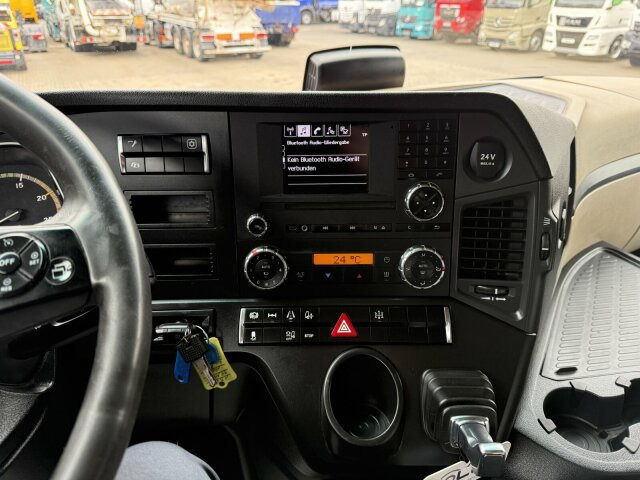 Mercedes-Benz Actros 1845 SZM 4x2 Retarder Kipphydraulik - Cap tractor: Foto 4 Mercedes-Benz Actros 1845 SZM 4x2 Retarder Kipphydraulik - Cap tractor: Foto 4