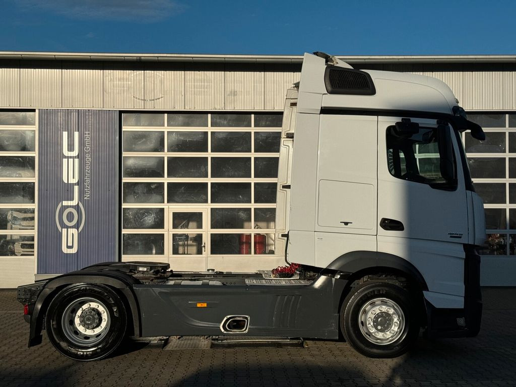Mercedes-Benz Actros 1845 SZM 4x2 Streamspace *Retarder - Cap tractor: Foto 3 Mercedes-Benz Actros 1845 SZM 4x2 Streamspace *Retarder - Cap tractor: Foto 3