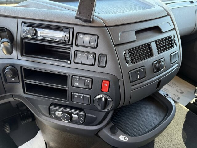 DAF XF 480 Pritsche Kran Palfinger 21000L - Camion platformă, Camion cu macara: Foto 2 DAF XF 480 Pritsche Kran Palfinger 21000L - Camion platformă, Camion cu macara: Foto 2