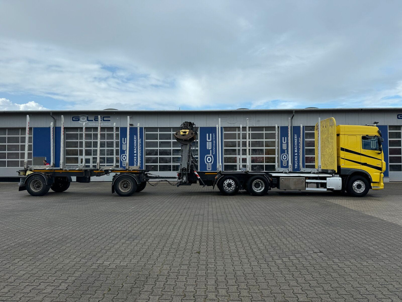 DAF XF 530 6x2 Holztransport Kran PENZ 15Z9.50 *Anh. - Camion forestier, Camion cu macara: Foto 5 DAF XF 530 6x2 Holztransport Kran PENZ 15Z9.50 *Anh. - Camion forestier, Camion cu macara: Foto 5