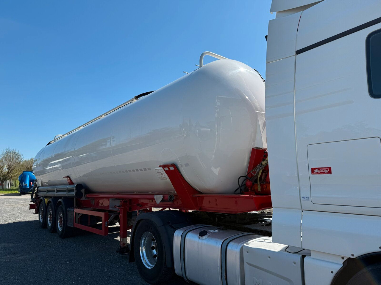 Semiremorcă siloz Feldbinder KIP 60.3 Silo 60.000 L 3 Achse ADR: Foto 1