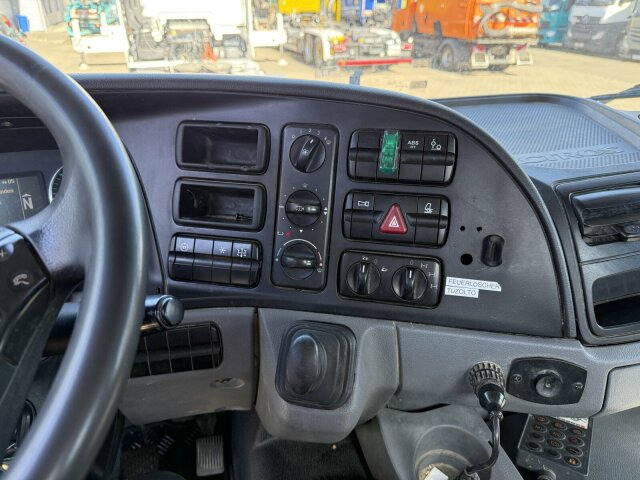 HTM 1004 3 Achse Betonmischer Auflieger - Semiremorcă betonieră: Foto 4 HTM 1004 3 Achse Betonmischer Auflieger - Semiremorcă betonieră: Foto 4