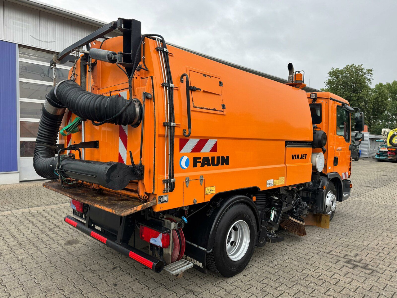 MAN 12.220 4x2 BL Kehrmaschine Viajet 5RHS - Măturătoare stradală: Foto 5 MAN 12.220 4x2 BL Kehrmaschine Viajet 5RHS - Măturătoare stradală: Foto 5