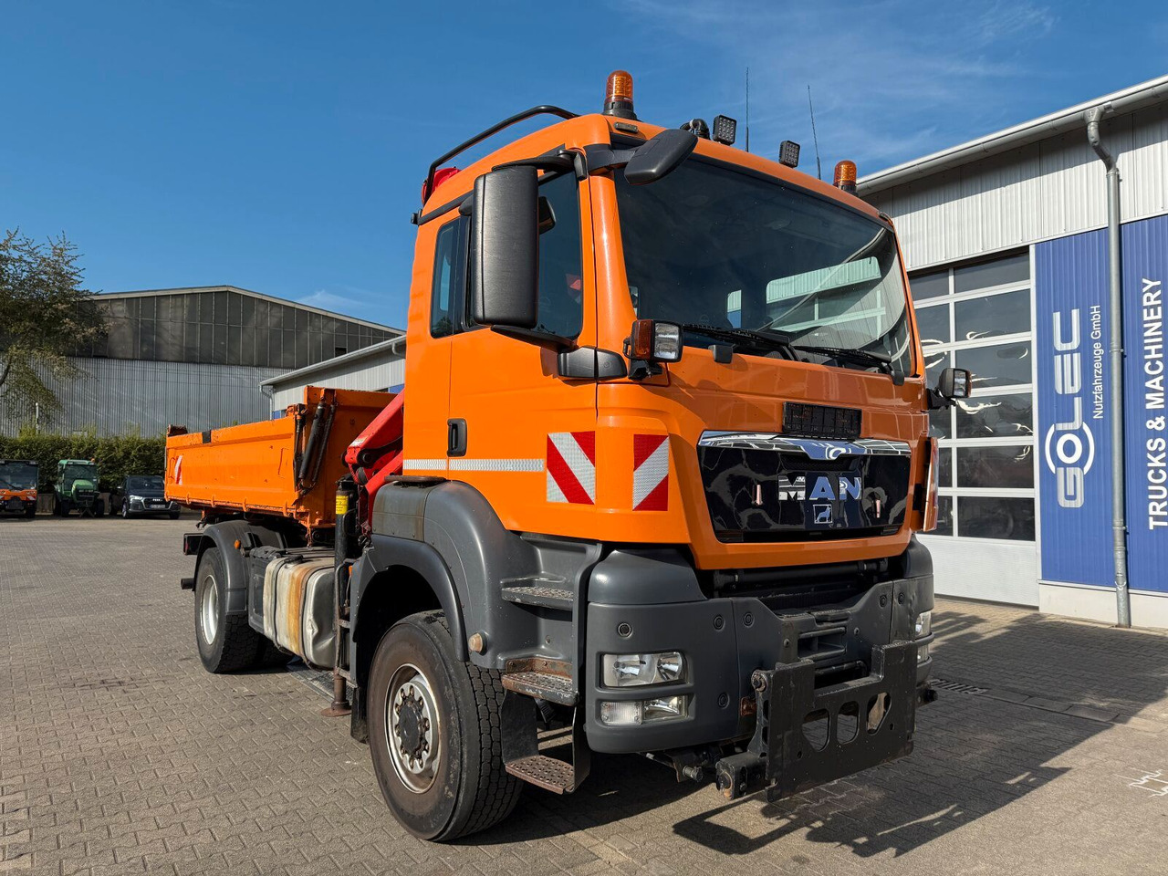 MAN TGA 18.360 4x4 Dreiseiten-Kipper Kran PALFINGER - Camion basculantă, Camion cu macara: Foto 1 MAN TGA 18.360 4x4 Dreiseiten-Kipper Kran PALFINGER - Camion basculantă, Camion cu macara: Foto 1