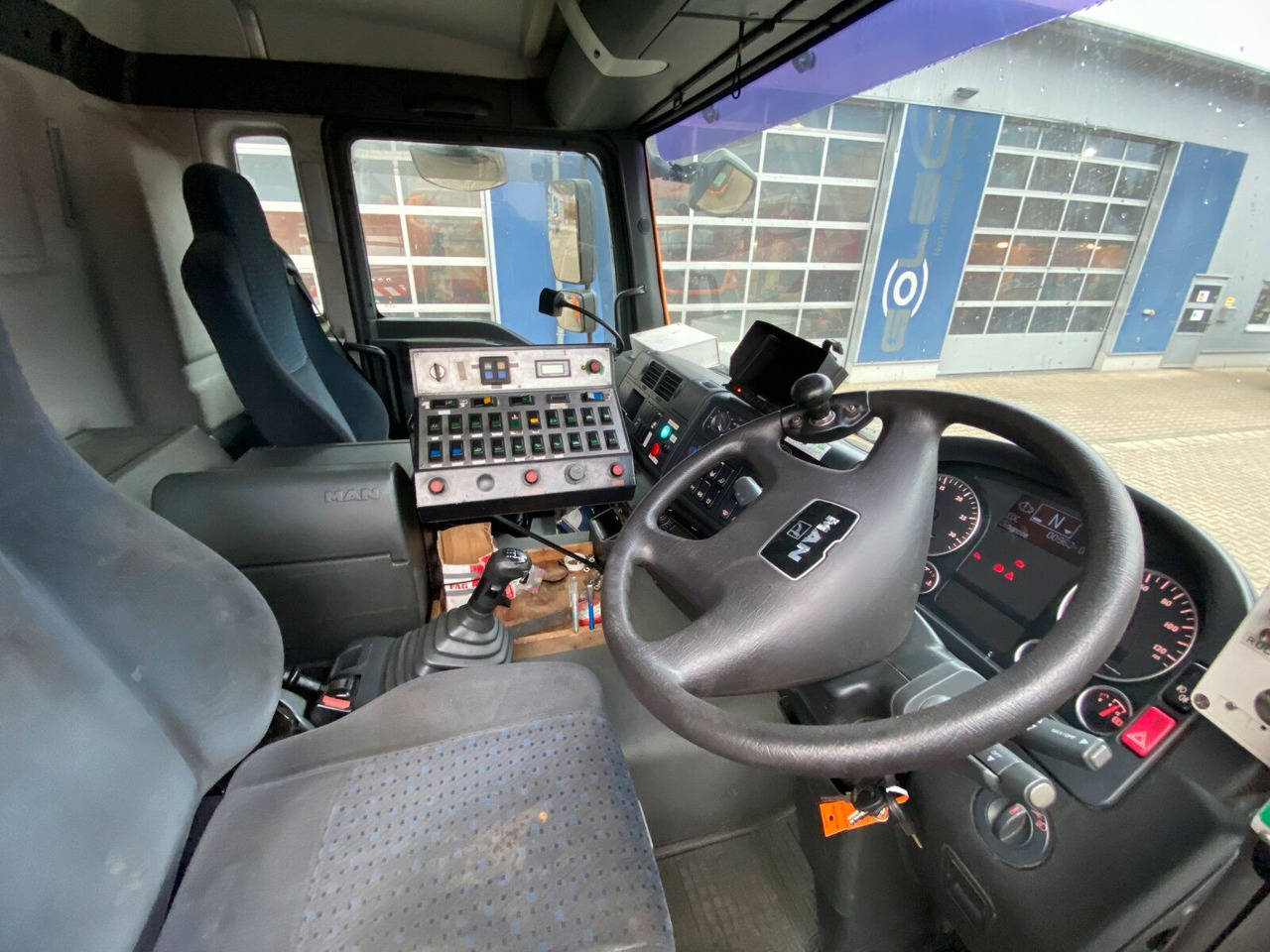 Leasing de  MAN TGA 26.430 6x2-2 LL MAN TGA 26.430 6x2-2 LL: Foto 9