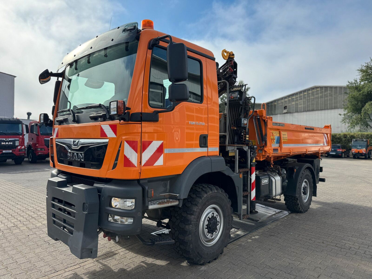 MAN TGM 13.250 4x4 Kipper Kran HIAB Winterd. - Camion basculantă, Camion cu macara: Foto 2 MAN TGM 13.250 4x4 Kipper Kran HIAB Winterd. - Camion basculantă, Camion cu macara: Foto 2