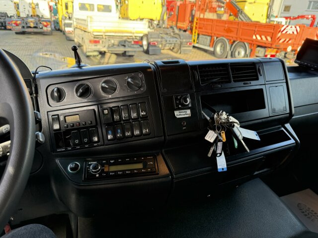 MAN TGM 15.290 Kanalreiniger HD Pumpe Müller Aufbau - Maşină pentru vidanjări: Foto 4 MAN TGM 15.290 Kanalreiniger HD Pumpe Müller Aufbau - Maşină pentru vidanjări: Foto 4