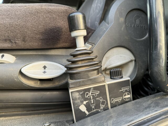 MAN TGS 26.400 6x6 MEILLER Kipper Schmitz EURO 5 - Camion basculantă: Foto 2 MAN TGS 26.400 6x6 MEILLER Kipper Schmitz EURO 5 - Camion basculantă: Foto 2