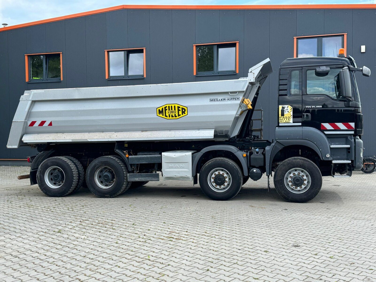 MAN TGS 35.460 8x6 BB Muldenkipper Meiller - Camion basculantă: Foto 4 MAN TGS 35.460 8x6 BB Muldenkipper Meiller - Camion basculantă: Foto 4