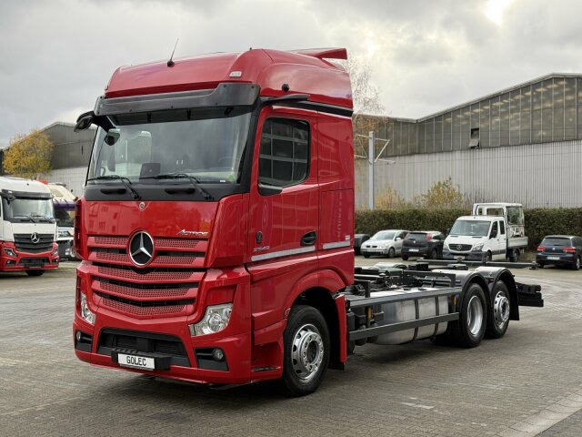 Leasing de Mercedes-Benz ACTROS 2543 6x2 Wechselaufbau BDF AHK 2 Betten Mercedes-Benz ACTROS 2543 6x2 Wechselaufbau BDF AHK 2 Betten: Foto 12 Leasing de Mercedes-Benz ACTROS 2543 6x2 Wechselaufbau BDF AHK 2 Betten Mercedes-Benz ACTROS 2543 6x2 Wechselaufbau BDF AHK 2 Betten: Foto 12