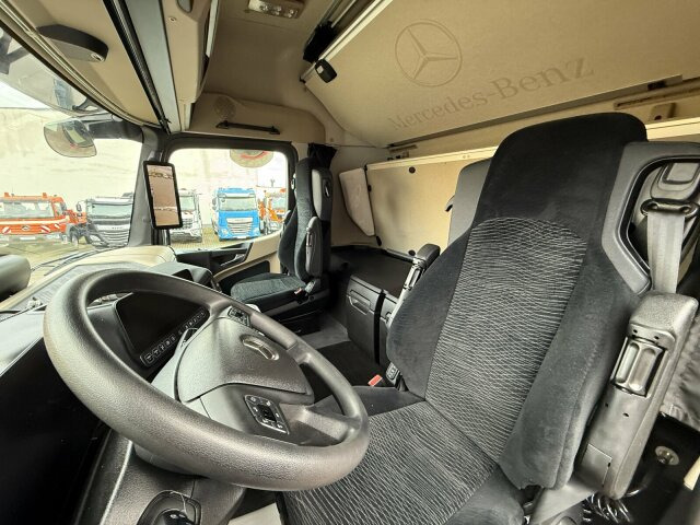 Leasing de Mercedes-Benz ACTROS 2543 6x2 Wechselaufbau BDF AHK 2 Betten Mercedes-Benz ACTROS 2543 6x2 Wechselaufbau BDF AHK 2 Betten: Foto 14 Leasing de Mercedes-Benz ACTROS 2543 6x2 Wechselaufbau BDF AHK 2 Betten Mercedes-Benz ACTROS 2543 6x2 Wechselaufbau BDF AHK 2 Betten: Foto 14