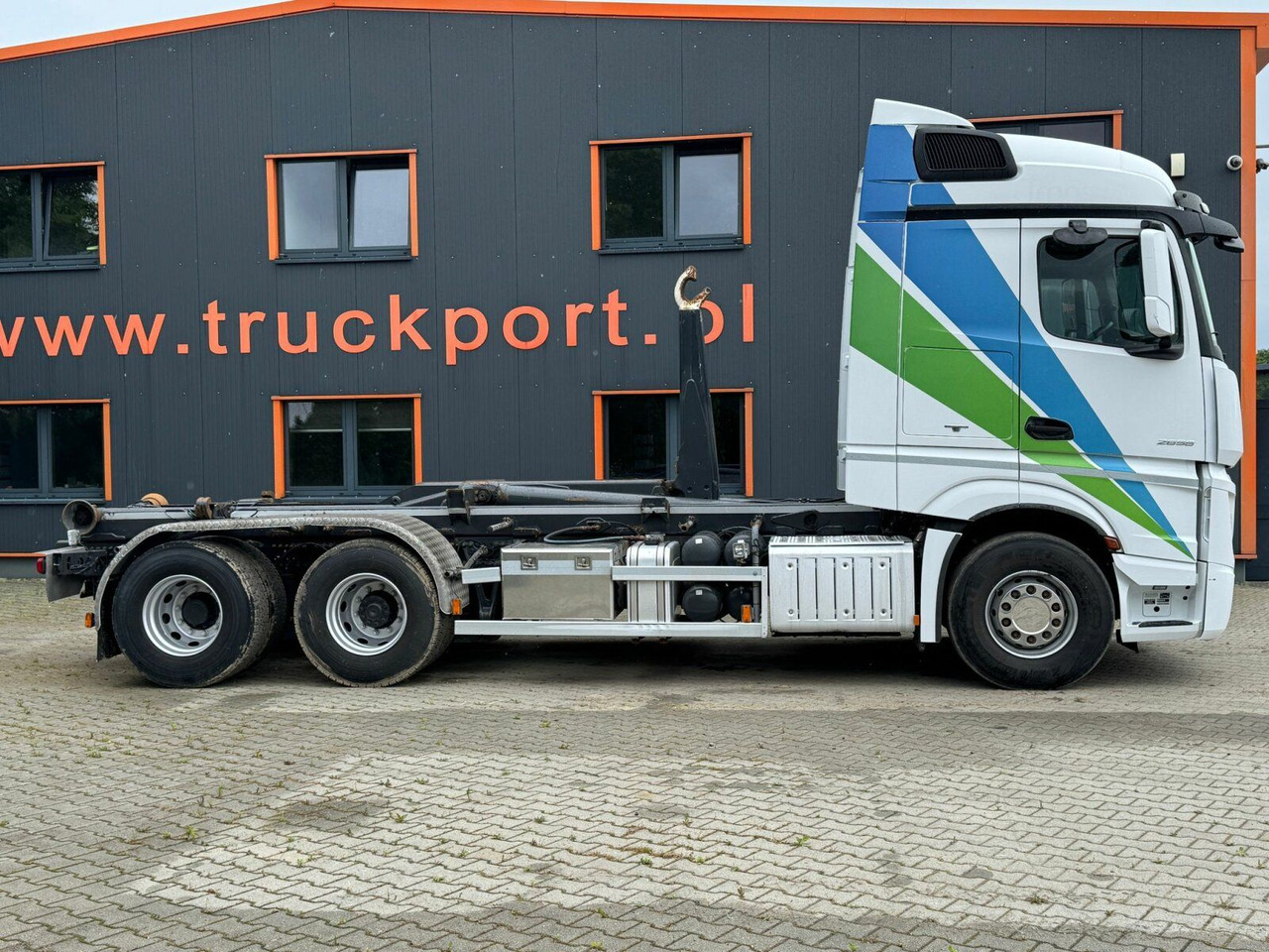 Mercedes-Benz ACTROS 2658 6x2 Abrollkipper MEILLER RK 26.67K - Camion cu cârlig: Foto 4 Mercedes-Benz ACTROS 2658 6x2 Abrollkipper MEILLER RK 26.67K - Camion cu cârlig: Foto 4