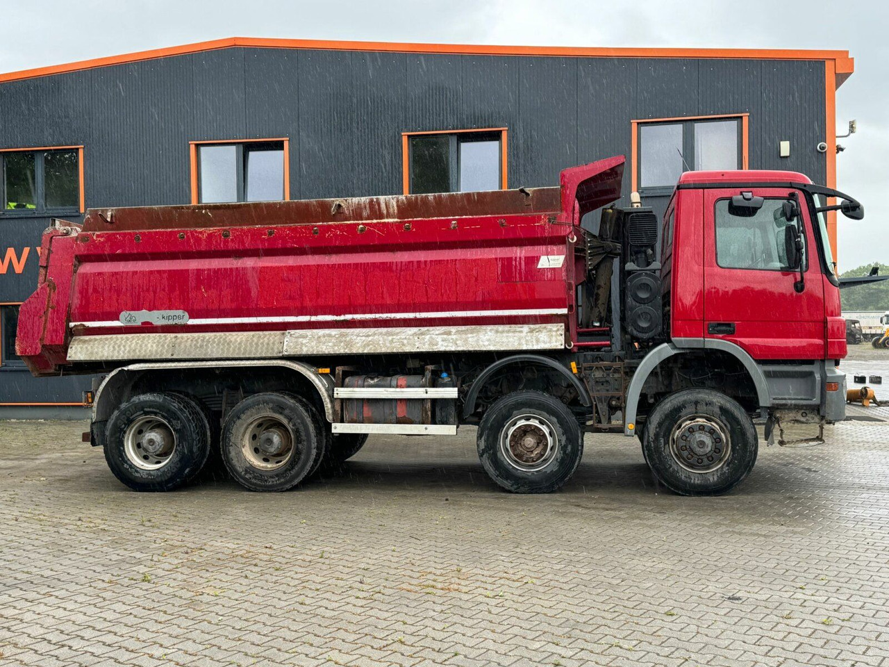 Mercedes-Benz ACTROS 4141 EURO4 8x6 Muldenkipper - Camion basculantă: Foto 4 Mercedes-Benz ACTROS 4141 EURO4 8x6 Muldenkipper - Camion basculantă: Foto 4