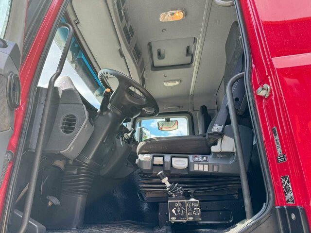 Mercedes-Benz ACTROS 4144 8x6 EURO5 Kipper mit Bordmatik - Camion basculantă: Foto 5 Mercedes-Benz ACTROS 4144 8x6 EURO5 Kipper mit Bordmatik - Camion basculantă: Foto 5