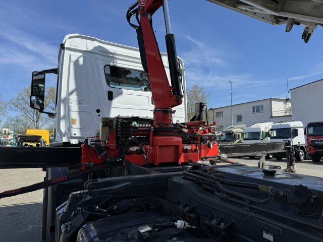 Mercedes-Benz AROCS 1832 4x2 Euro 6 Kipper Kran FASSI F120FB - Camion basculantă, Camion cu macara: Foto 2 Mercedes-Benz AROCS 1832 4x2 Euro 6 Kipper Kran FASSI F120FB - Camion basculantă, Camion cu macara: Foto 2