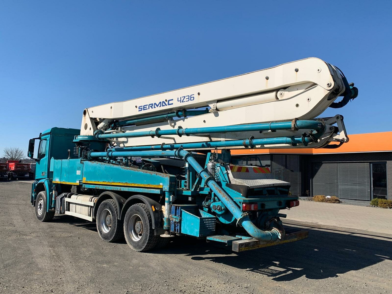 Mercedes-Benz AROCS 2636 6x4 Euro 6 Betonpumpe SERMAC 4Z36 - Autopompă de beton: Foto 3 Mercedes-Benz AROCS 2636 6x4 Euro 6 Betonpumpe SERMAC 4Z36 - Autopompă de beton: Foto 3