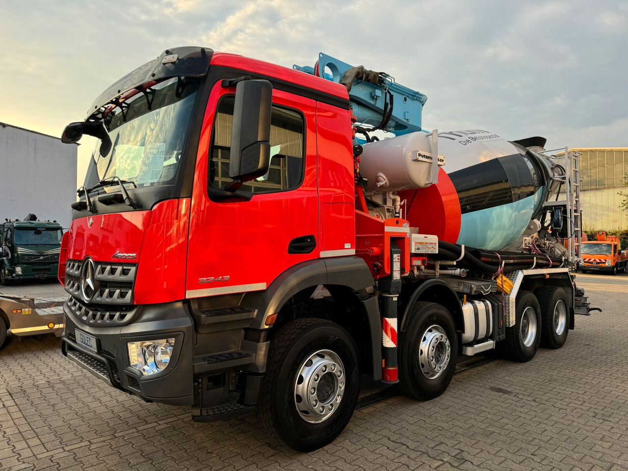 Mercedes-Benz AROCS 3243 8x4 Euro 6 Pumi Putzmeister TMM 24-3 - Autopompă de beton: Foto 3 Mercedes-Benz AROCS 3243 8x4 Euro 6 Pumi Putzmeister TMM 24-3 - Autopompă de beton: Foto 3