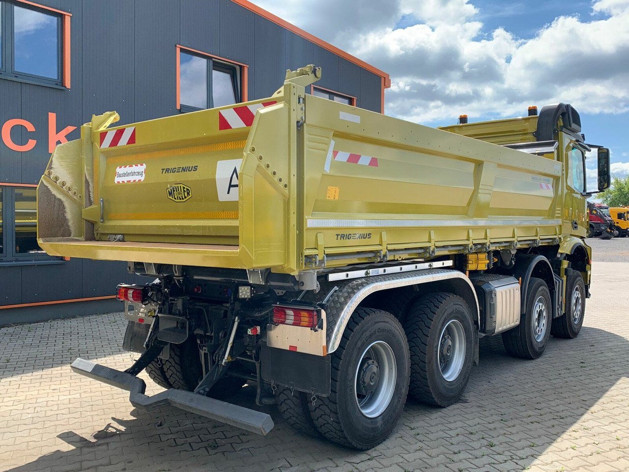 Mercedes-Benz AROCS 3248 8x4 Euro 6 Meiller Kipper Bordmatik - Camion basculantă: Foto 5 Mercedes-Benz AROCS 3248 8x4 Euro 6 Meiller Kipper Bordmatik - Camion basculantă: Foto 5