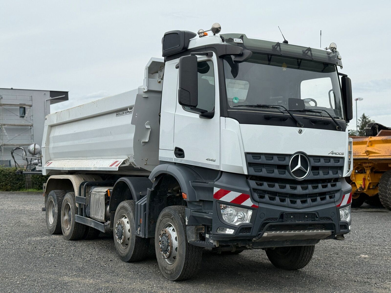Mercedes-Benz AROCS 4145 8x8 Meiller Muldenkipper - Camion container de gunoi: Foto 1 Mercedes-Benz AROCS 4145 8x8 Meiller Muldenkipper - Camion container de gunoi: Foto 1