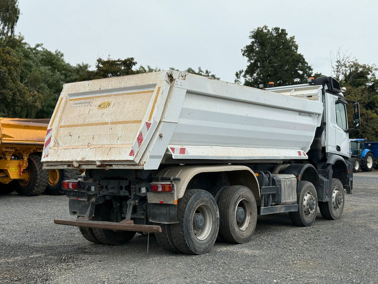 Mercedes-Benz AROCS 4145 8x8 Meiller Muldenkipper - Camion container de gunoi: Foto 4 Mercedes-Benz AROCS 4145 8x8 Meiller Muldenkipper - Camion container de gunoi: Foto 4