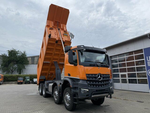 Leasing de Mercedes-Benz AROCS 4851 8x6 Euro 6 Gesteinkipper MEILLER 25m³ Mercedes-Benz AROCS 4851 8x6 Euro 6 Gesteinkipper MEILLER 25m³: Foto 13 Leasing de Mercedes-Benz AROCS 4851 8x6 Euro 6 Gesteinkipper MEILLER 25m³ Mercedes-Benz AROCS 4851 8x6 Euro 6 Gesteinkipper MEILLER 25m³: Foto 13