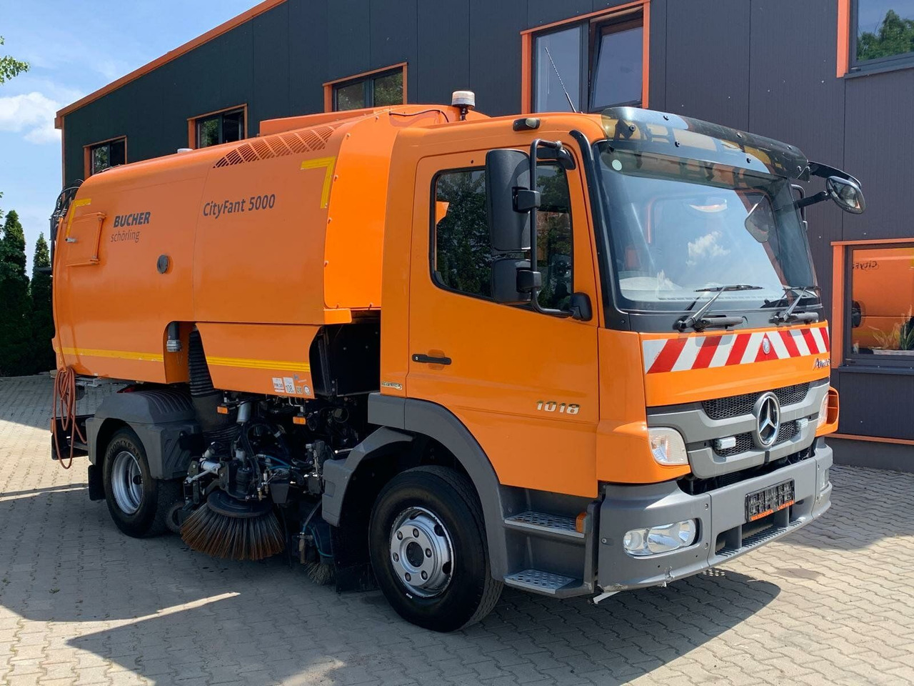 Mercedes-Benz Atego Kehrmaschine BUCHER CITYFANT 5000 - Măturătoare stradală: Foto 1 Mercedes-Benz Atego Kehrmaschine BUCHER CITYFANT 5000 - Măturătoare stradală: Foto 1