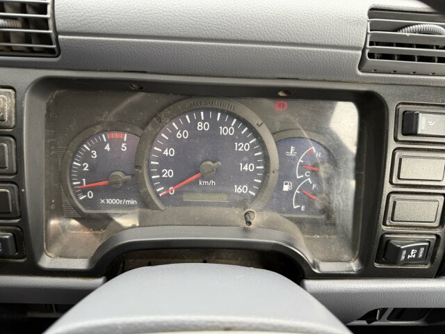 Mitsubishi Canter FUSO Kehrmaschine BROCK SL140 4 m³ - Măturătoare stradală: Foto 2 Mitsubishi Canter FUSO Kehrmaschine BROCK SL140 4 m³ - Măturătoare stradală: Foto 2