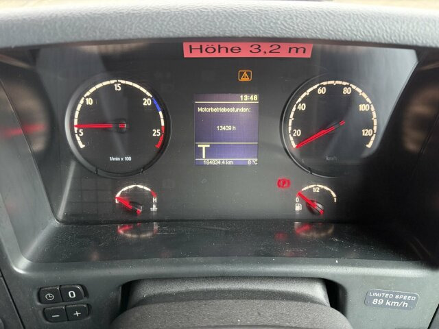 Scania P230 Kehrmaschine Johnston VT605- 6 M³ - Măturătoare stradală: Foto 3 Scania P230 Kehrmaschine Johnston VT605- 6 M³ - Măturătoare stradală: Foto 3