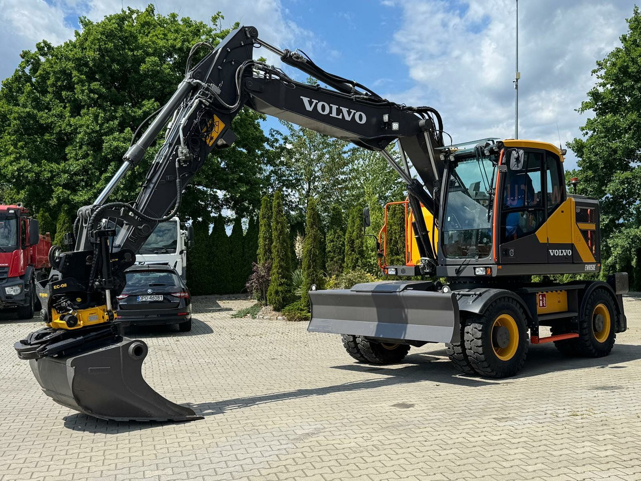 Volvo EWR150E Mobilbagger mit ROTATOR ENCONG EC319 - Excavator pe roţi: Foto 1 Volvo EWR150E Mobilbagger mit ROTATOR ENCONG EC319 - Excavator pe roţi: Foto 1