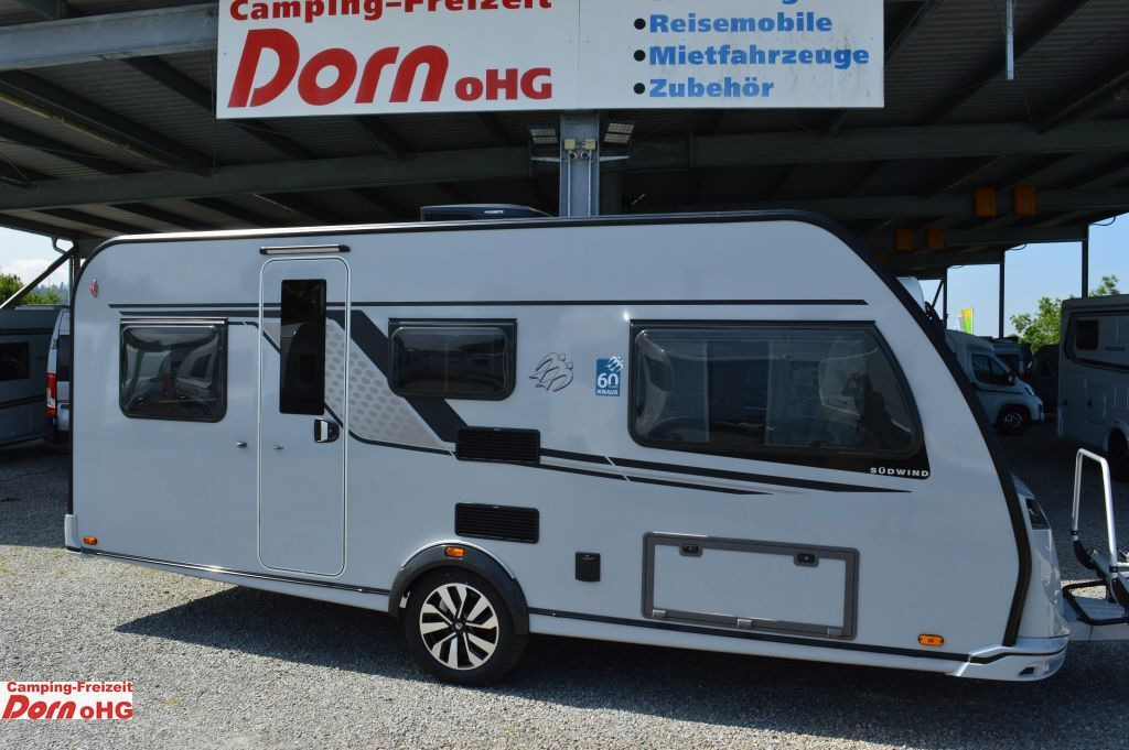 Knaus Südwind 500 EU 60 Years Dachklima - Rulotă: Foto 1 Knaus Südwind 500 EU 60 Years Dachklima - Rulotă: Foto 1