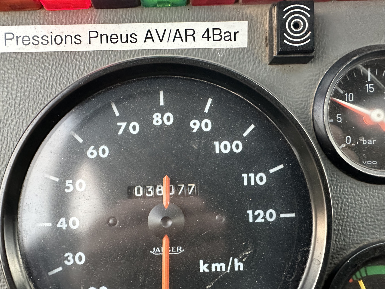 Autospeciala de stins incendii RENAULT M180: Foto 9