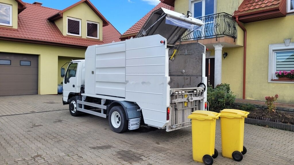 Isuzu NQR75 Container washer laveuse lavacassonetti myjka - Autogunoiere: Foto 2 Isuzu NQR75 Container washer laveuse lavacassonetti myjka - Autogunoiere: Foto 2