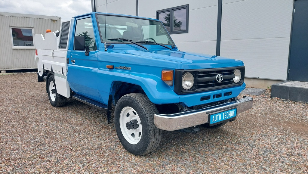 Toyota Land Cruiser COMBI HYDRO CLEANER Mini Combine - Maşină pentru vidanjări: Foto 2 Toyota Land Cruiser COMBI HYDRO CLEANER Mini Combine - Maşină pentru vidanjări: Foto 2