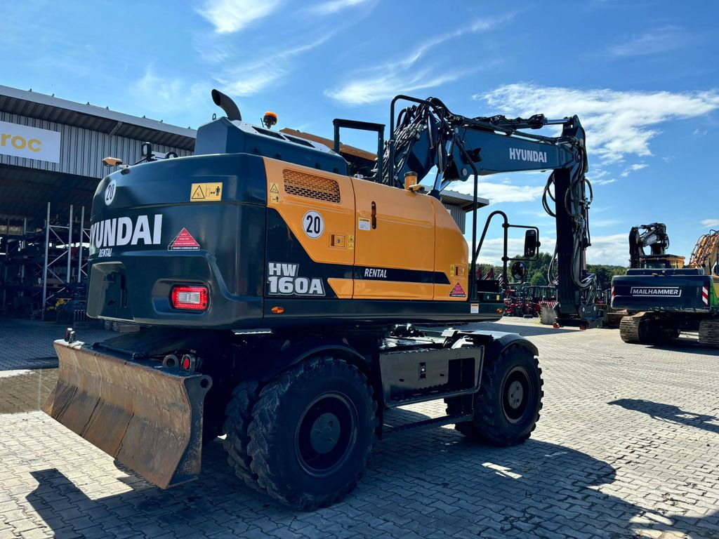 Hyundai HW160A Hyundai HW160A - Excavator pe roţi: Foto 3 Hyundai HW160A Hyundai HW160A - Excavator pe roţi: Foto 3