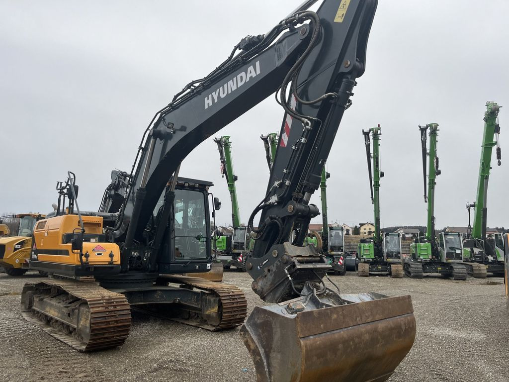 Hyundai HX220AL - Excavator pe şenile: Foto 2 Hyundai HX220AL - Excavator pe şenile: Foto 2