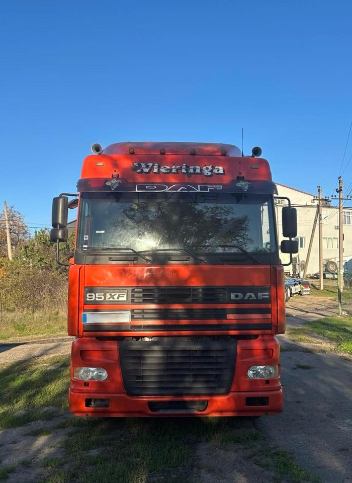 DAF XF 95.380 - Cap tractor: Foto 2 DAF XF 95.380 - Cap tractor: Foto 2